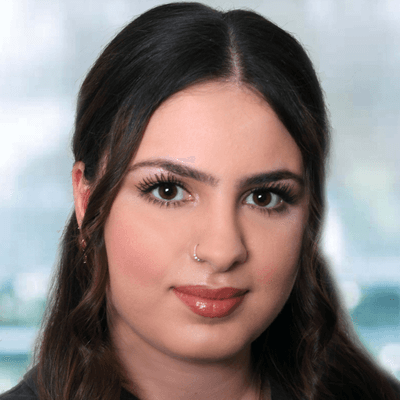 Frau Deniz
